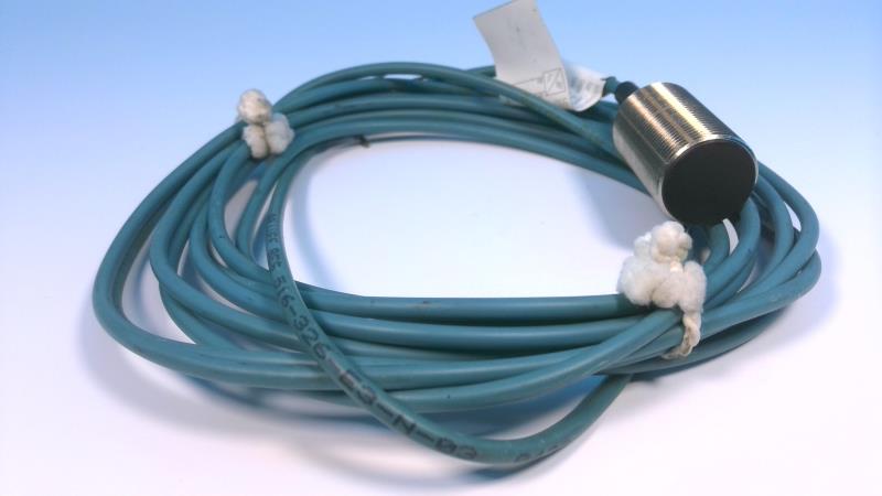 BALLUFF BES 516-326-E3-N-03