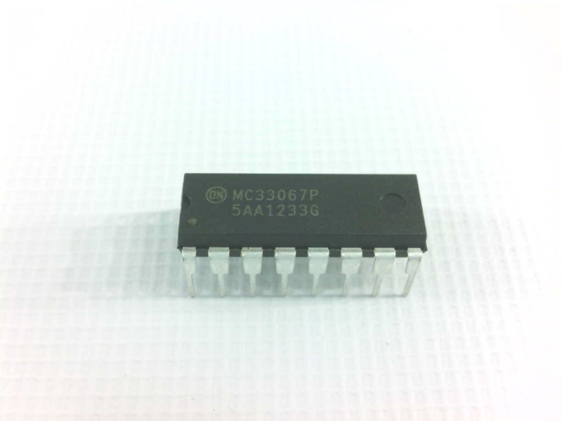 ON SEMICONDUCTOR MC33067PG