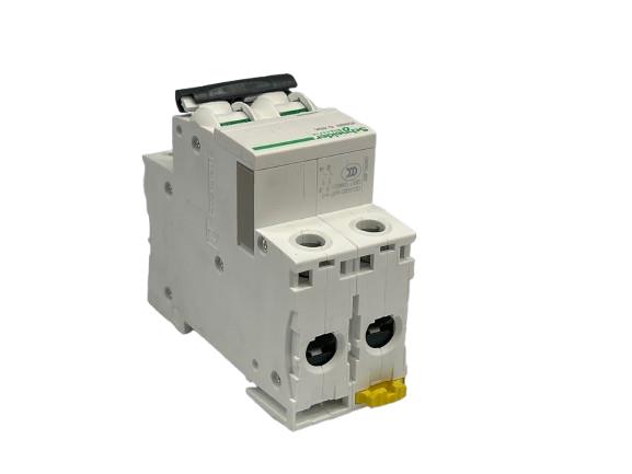 SCHNEIDER ELECTRIC A9F18240