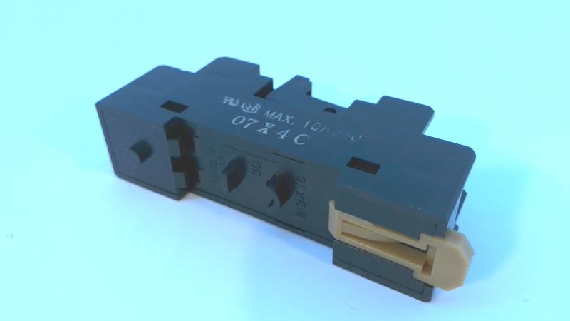 OMRON P2RF-05