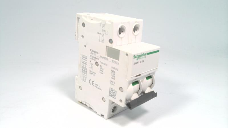 SCHNEIDER ELECTRIC A9F45202
