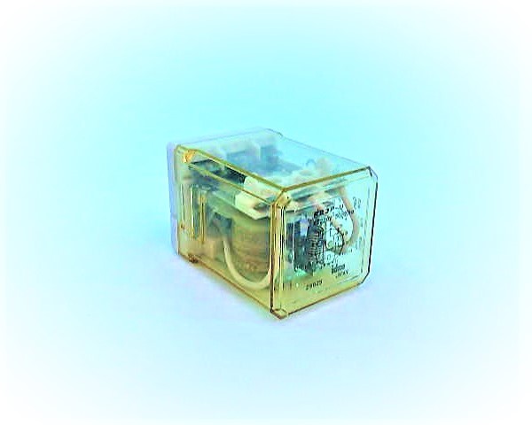 IDEC RR3P-UAC220