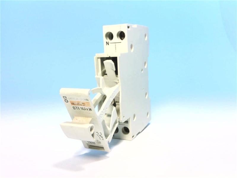 SCHNEIDER ELECTRIC 15646