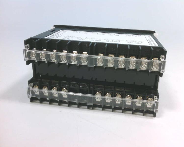 OMRON E5EC-QX4A5M-009 OMRON E5EC-QX4A5M-009