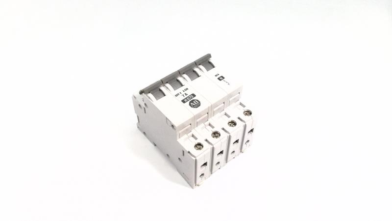 ALLEN BRADLEY 1492-CB3H070-N ALLEN BRADLEY 1492-CB3H070-N