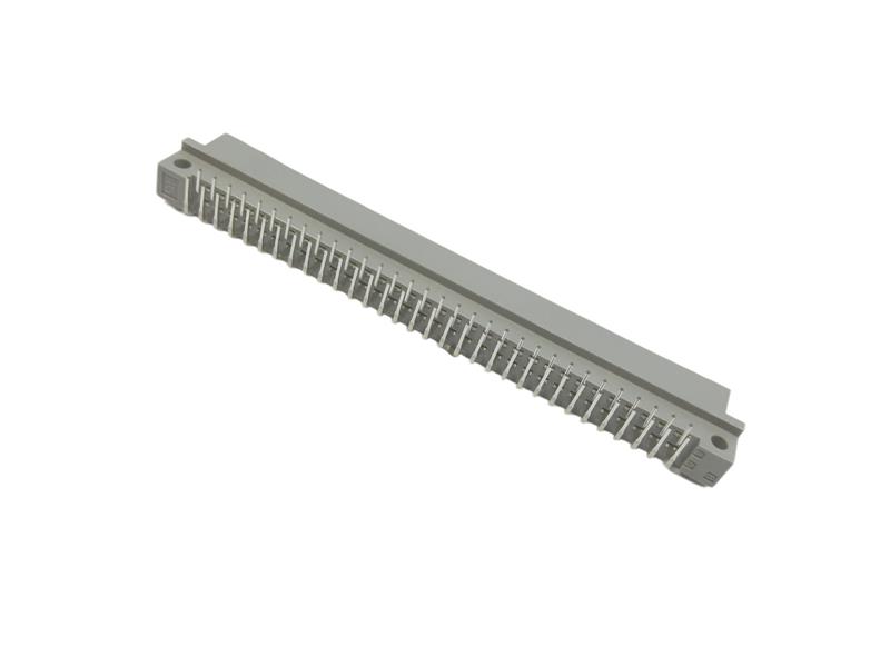 PCN10-64P-2.54DS(72) par HIROSE ELECTRIC