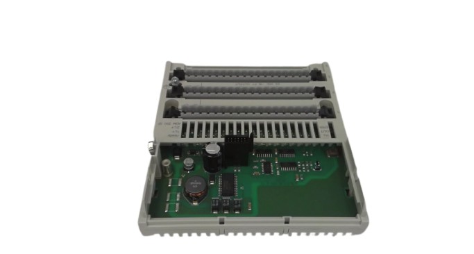 SCHNEIDER ELECTRIC 170ADM35010