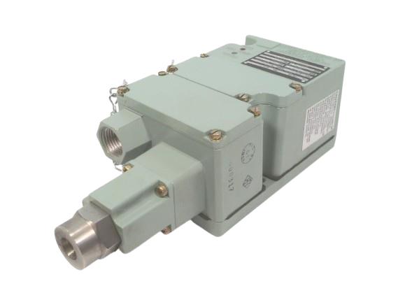 BARKSDALE 3AG11T-12C-01SW