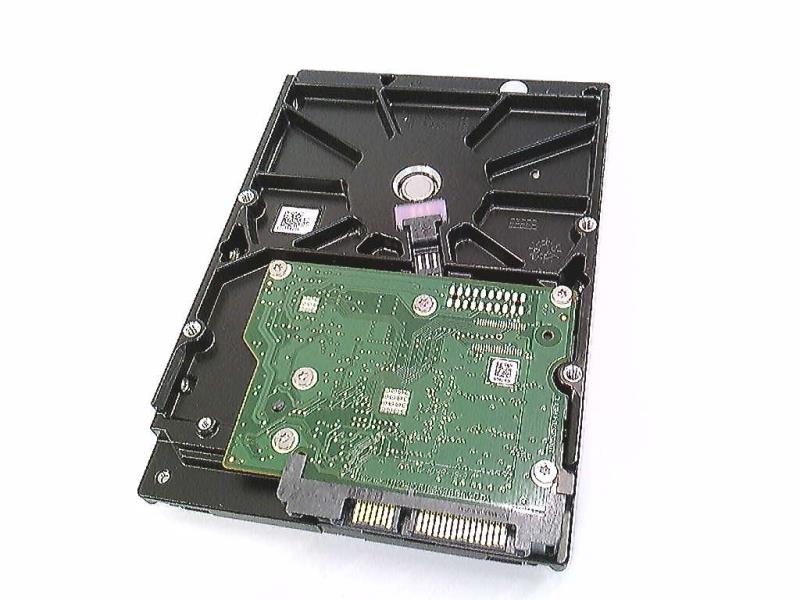 SEAGATE 9YP13A-303