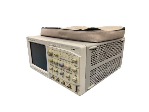 AGILENT MSO8064A