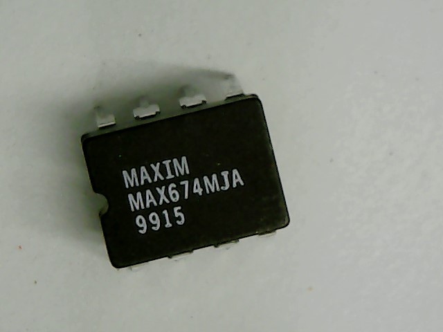 MAX674MJA par MAXIM INTEGRATED PRODUCTS