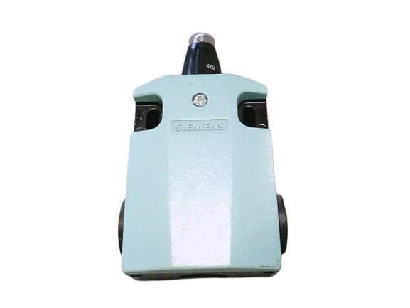 3SE51220LD02 by SIEMENS