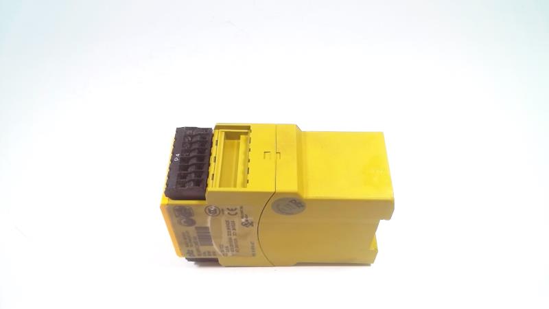 PILZ PZE X4VP4 C 24VDC 4N/O
