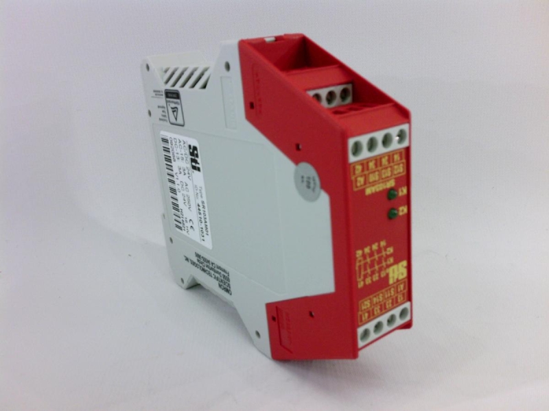 SR103AM01 by OMRON
