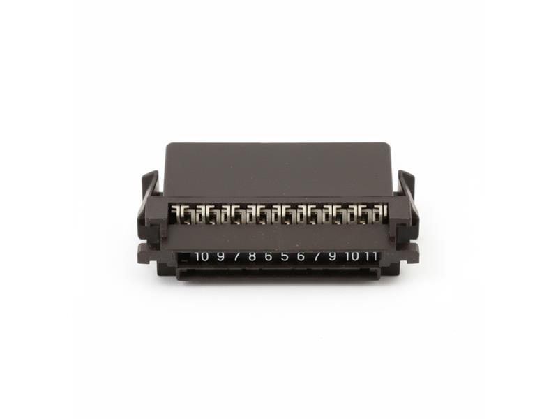 TE CONNECTIVITY 3-111196-0