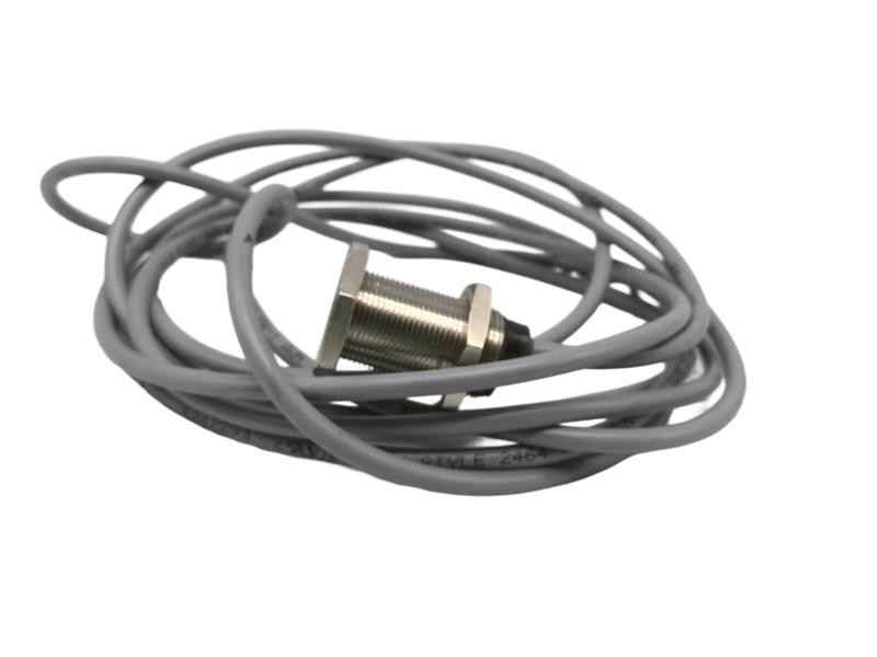 BALLUFF BES 516-326-E4-C-03