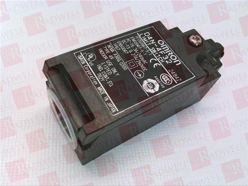 OMRON D4N-4F32