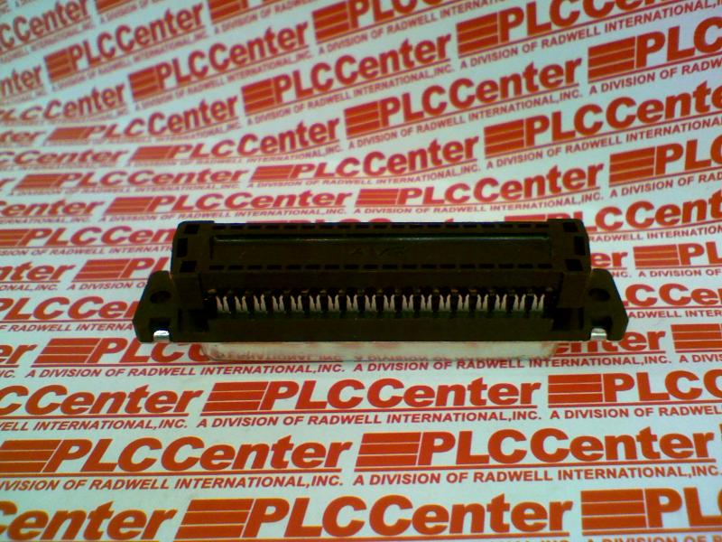 TE CONNECTIVITY 1658612-1