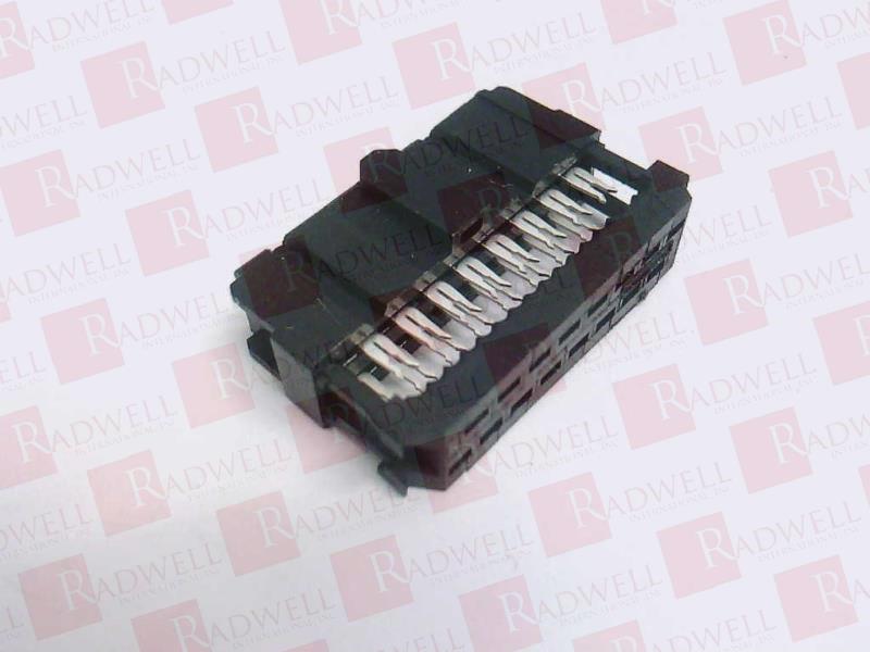 TE CONNECTIVITY 1658621-3