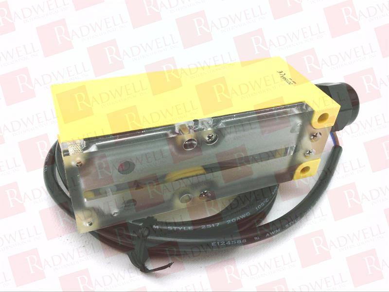 LS4EL
39679 - LS4 SERIES: LIGHT SCREEN EMITTER
RANGE: 0.46 - 2.29 M
INPUT: 10-30V DC
OUTPUT: BIPOLAR: 1 NPN
1 PNP DO
2 M (6.5FT) CABLE
FACTORY WARRANTY MAY NOT APPLY.    
