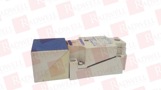 SCHNEIDER ELECTRIC XS7C40MP230