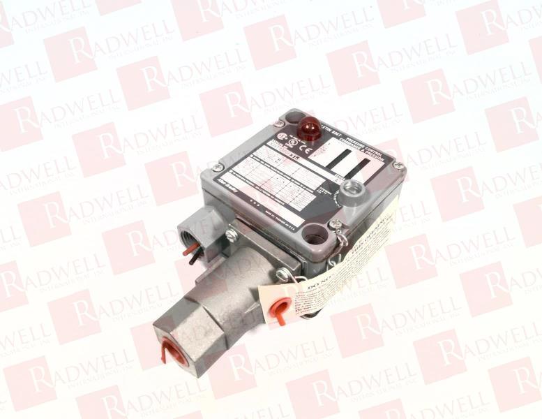 ALLEN BRADLEY 836T-T300J-X15