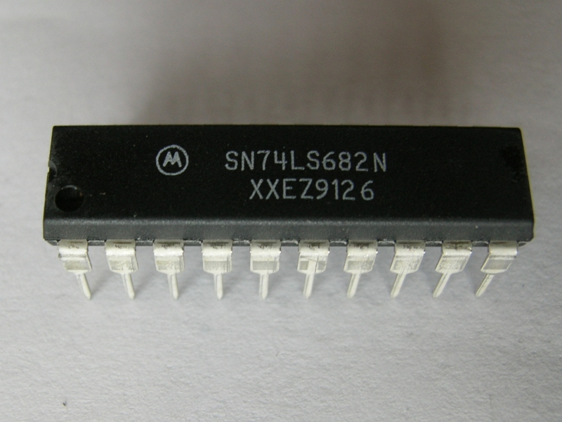 GENERIC IC74LS682N
