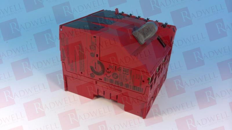 SCHNEIDER ELECTRIC TM5CSLC100FS
