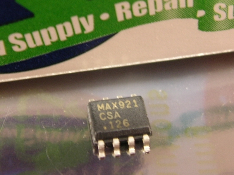 MAXIM INTEGRATED PRODUCTS MAX921CSA+