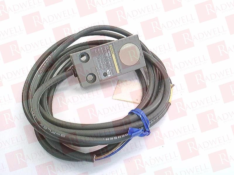 OMRON TL-W5E1