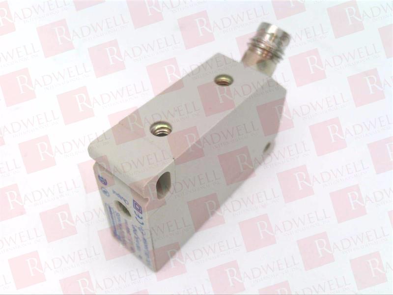 SCHNEIDER ELECTRIC XS8G12PA140S