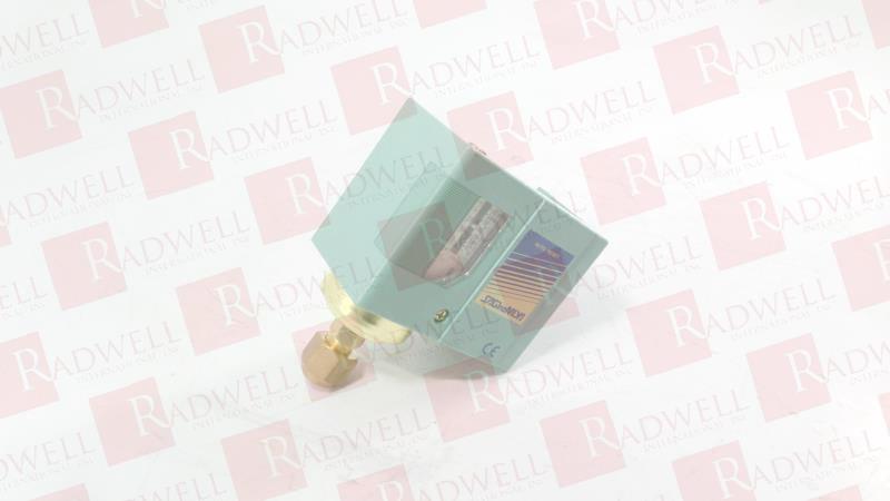 PRESSURE CONTROLLER, SINGLE FUNCTION, AUTOMATIC RESET TYPE, AMBIENT TEMPERATURE: -20 TO 70ºC, RANGE (MIN): -0.06 MPA {-50CMHG), RANGE (MAX): 0.3 MPA