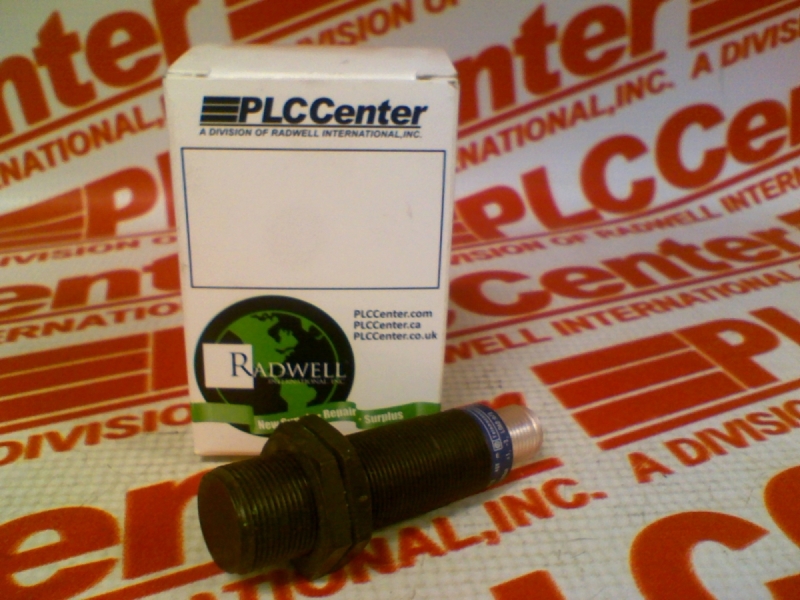 SCHNEIDER ELECTRIC XS4P18KP370D