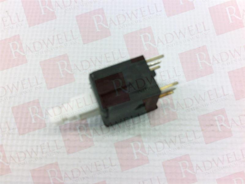 SWITCHCRAFT 982A06R