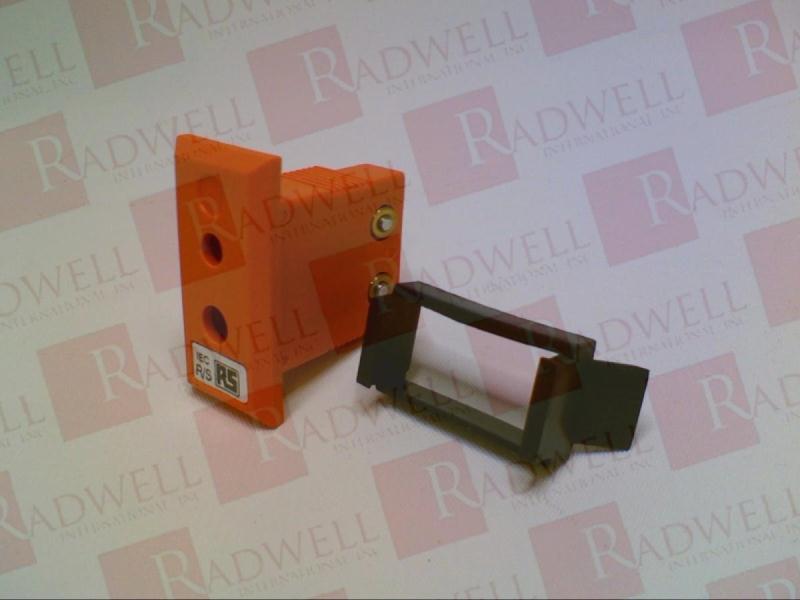 SOCKET, R/S, IEC, STANDARD, FASCIA; GENDER:SOCKET; THERMOCOUPLE TYPE:R, S; PRODUCT RANGE:-; SVHC:NO SVHC (15-JAN-2019); FOR USE WITH:R/S TYPE THERMOCOUPLES ROHS COMPLIANT: YES