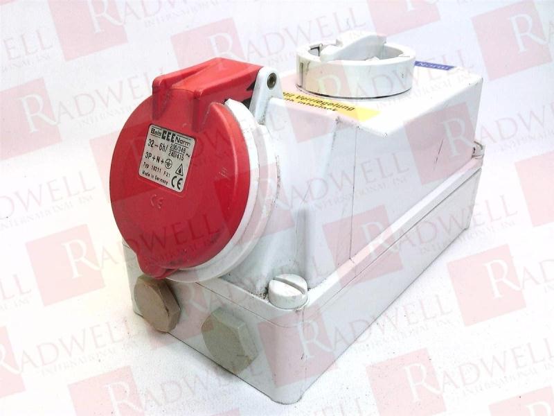  , SOCKET OUTLET SWITCHED/INTERLOCKED 32AMP 230/400V